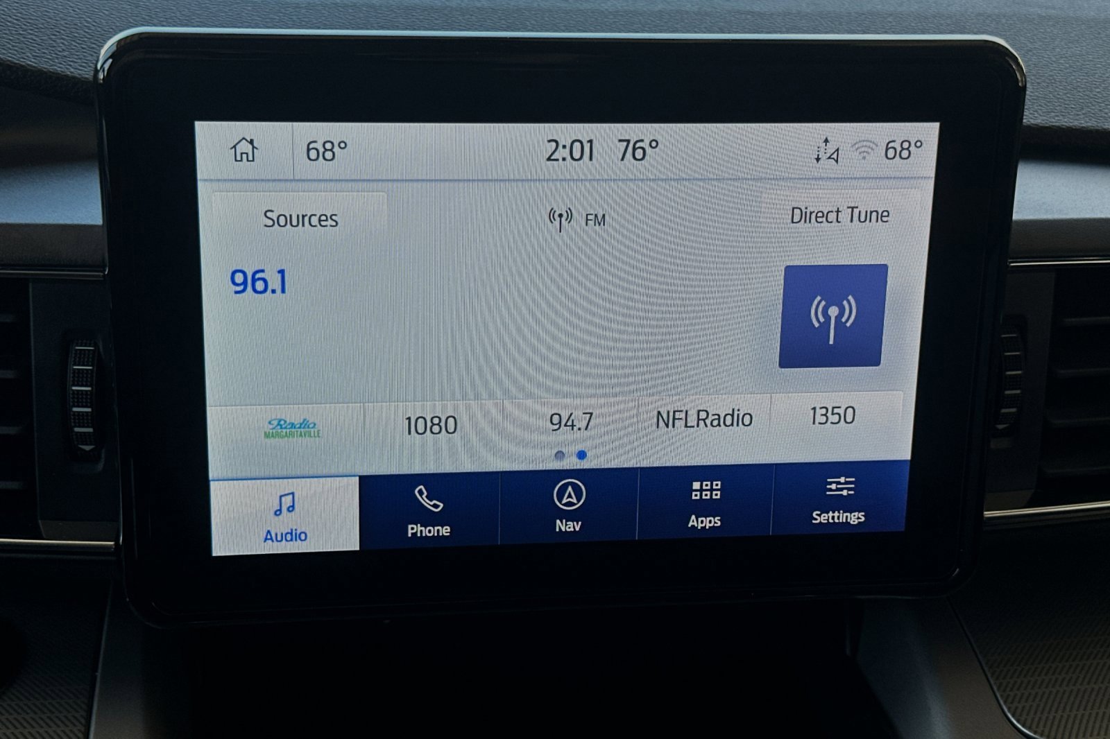 New 2024 Ford Explorer XLT w/ Equipment Group 202A image 17