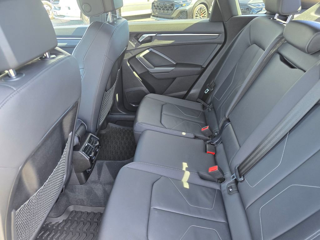 Used 2025 Audi Q3 2.0T Premium w/ Convenience Package image 13