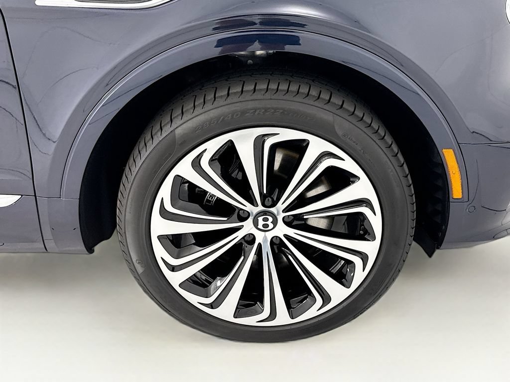 New 2026 Bentley Bentayga Extended Wheelbase AWD/4WD image 31
