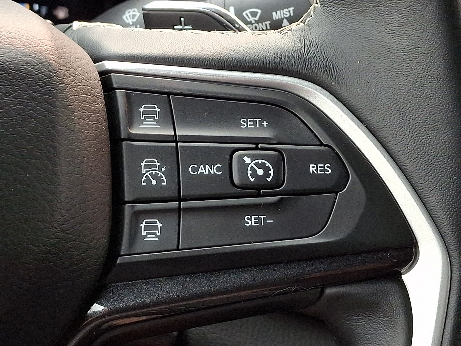 Certified 2021 Jeep Grand Cherokee L Laredo AWD/4WD image 22
