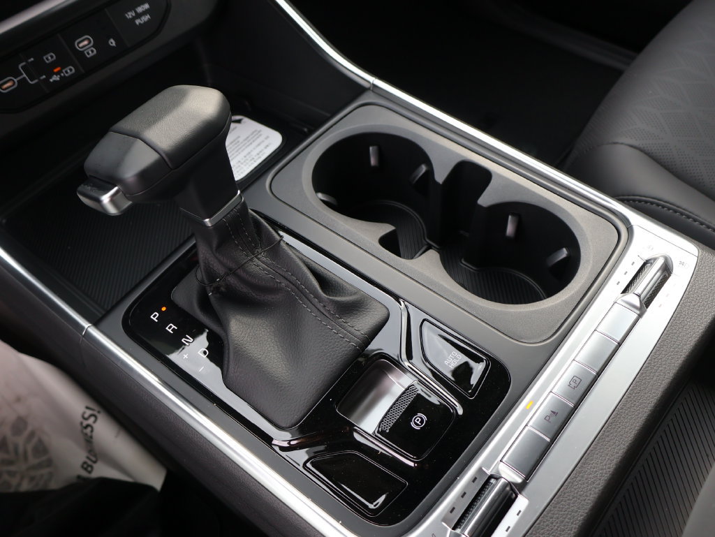 New 2027 Kia Carnival SX w/ Dark Edition Package FWD image 30