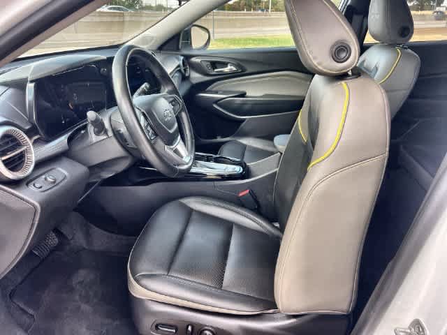 Used 2025 Chevrolet Trax ACTIV w/ Driver Confidence Package FWD image 11