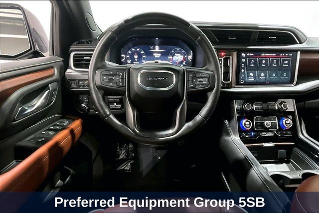 Used 2023 GMC Yukon XL Denali Ultimate AWD/4WD image 11