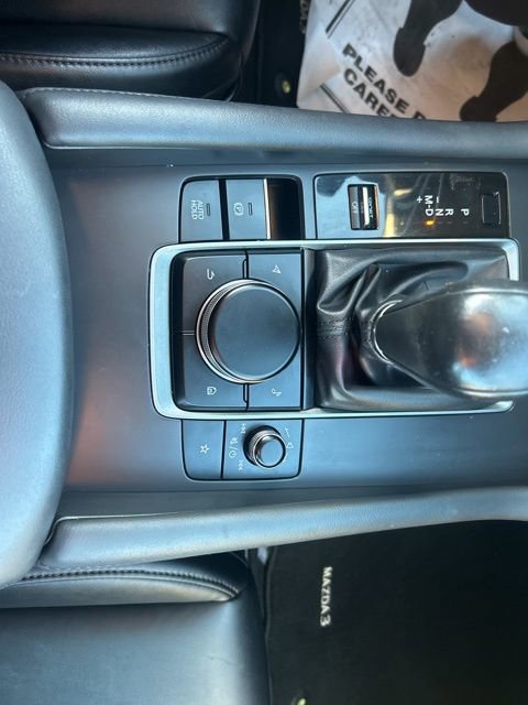 Used 2021 MAZDA MAZDA3 s FWD image 11