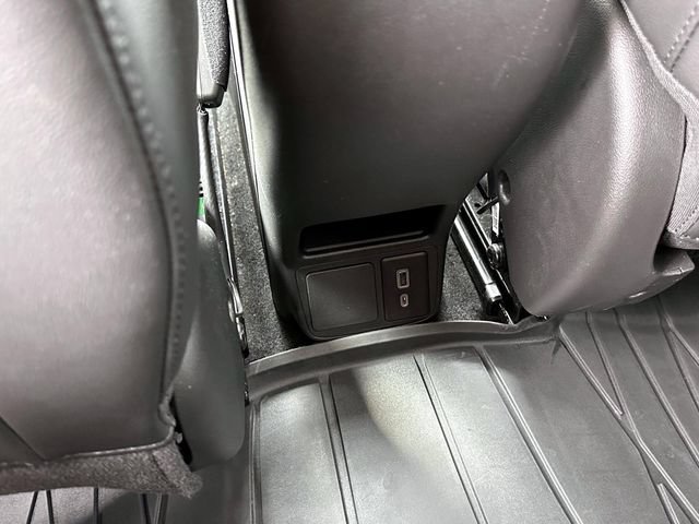 Used 2022 Buick Encore GX Select AWD/4WD image 14
