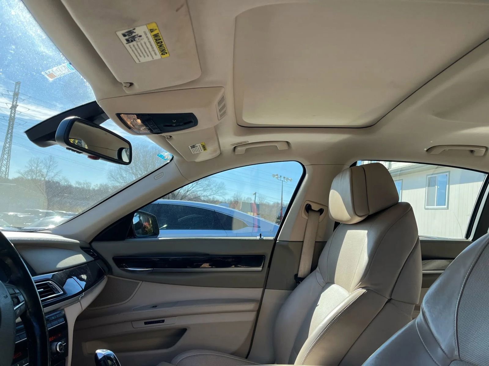 Used 2009 BMW 750i image 12