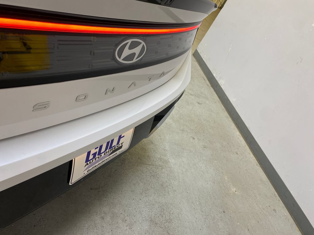 Used 2026 Hyundai Sonata SEL FWD image 17