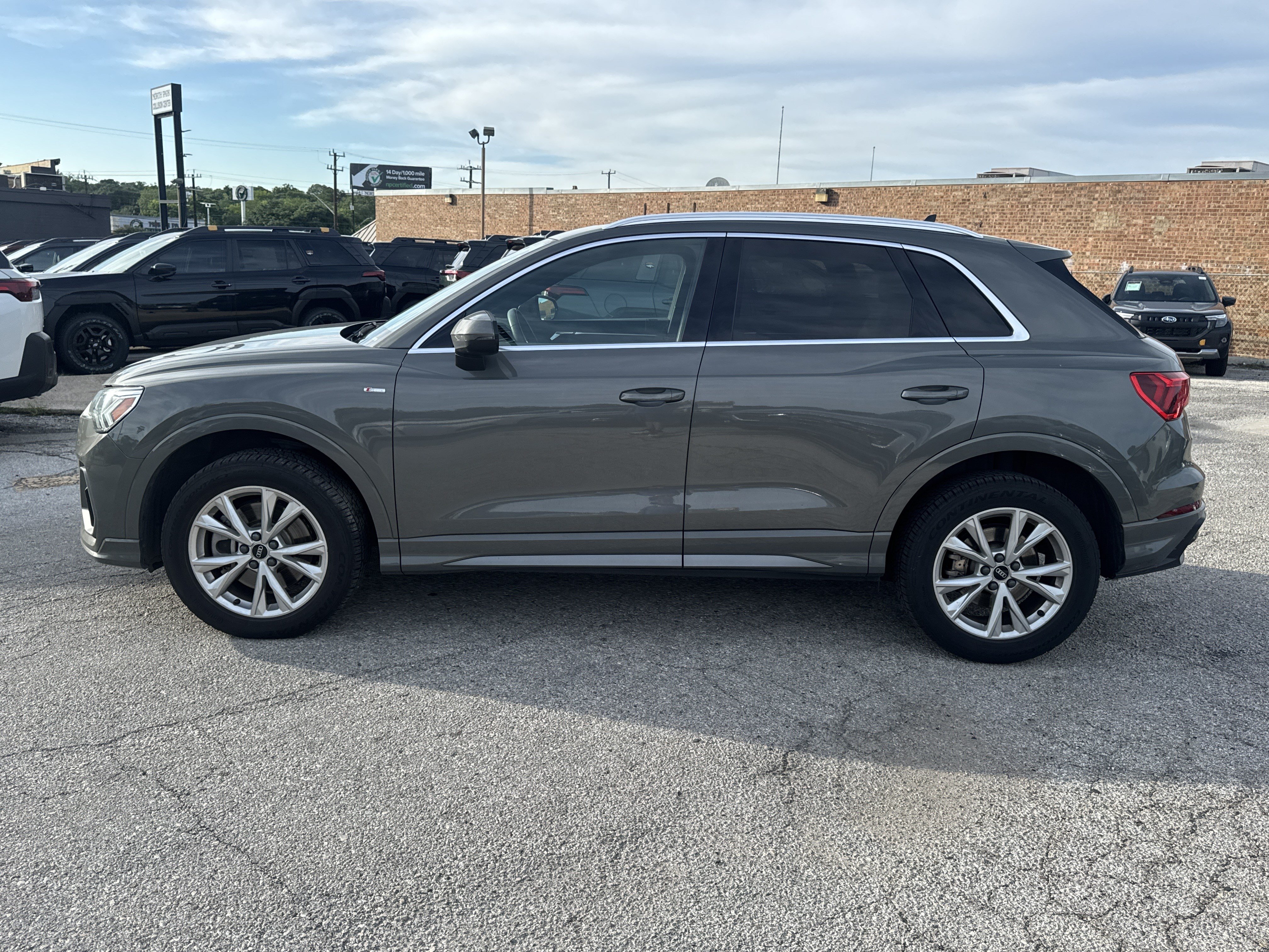Used 2022 Audi Q3 2.0T Premium Plus w/ Premium Plus Package AWD/4WD image 14