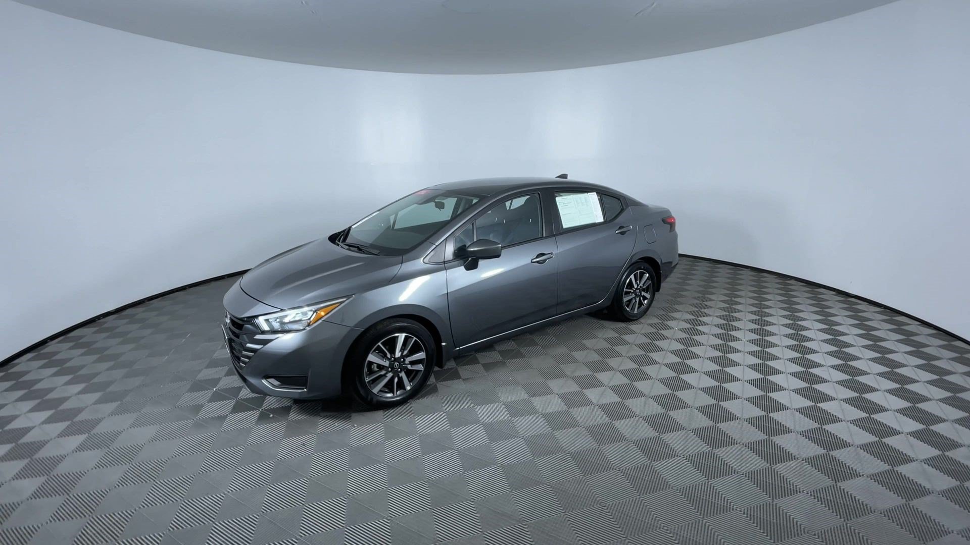 Certified 2025 Nissan Versa SV w/ Trunk Package FWD image 4
