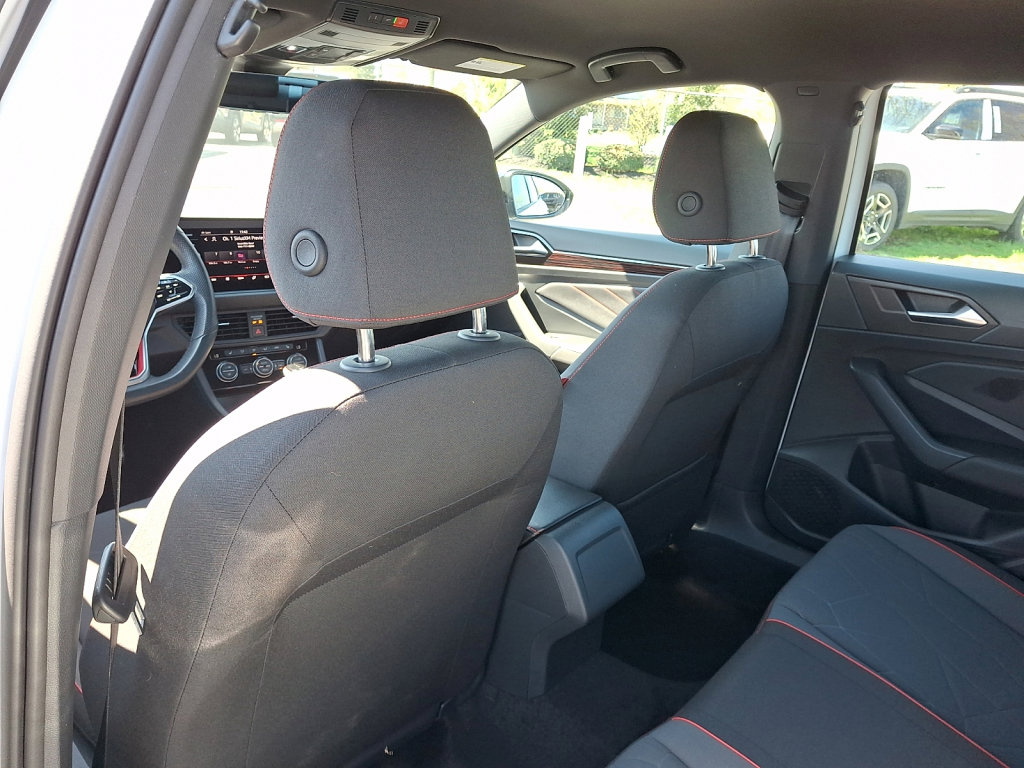 Used 2024 Volkswagen Jetta GLI 40th Anniversary Edition image 21