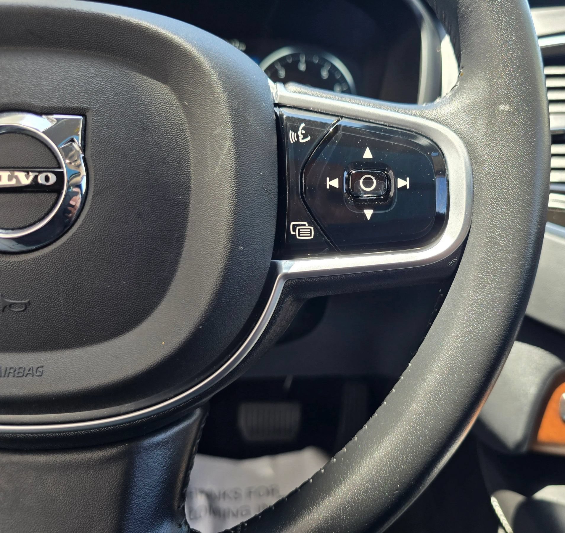 Used 2016 Volvo XC90 T6 Inscription w/ Vision Package AWD/4WD image 32