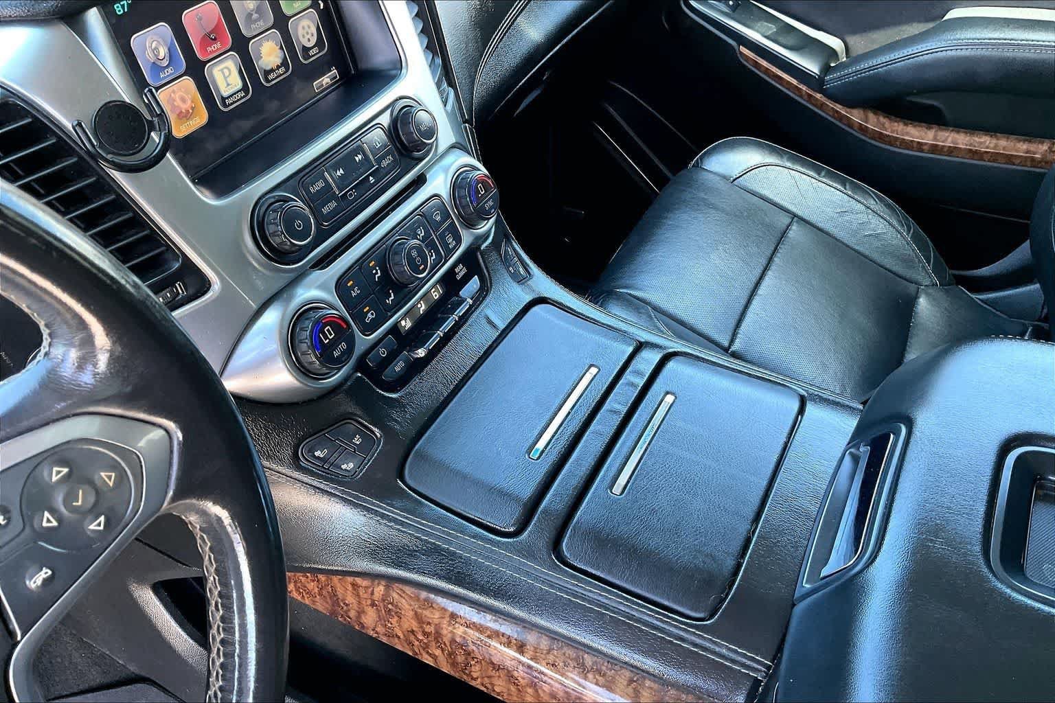 Used 2015 Chevrolet Tahoe LTZ AWD/4WD image 16