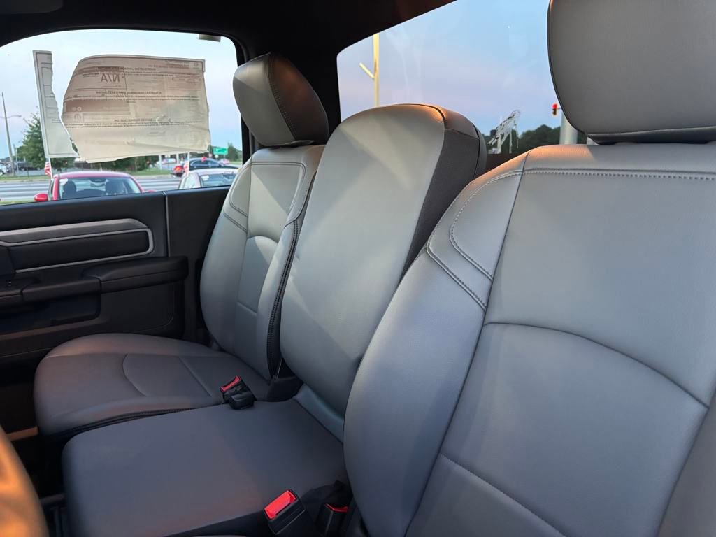 New 2024 RAM 5500 4x4 Regular Cab image 17