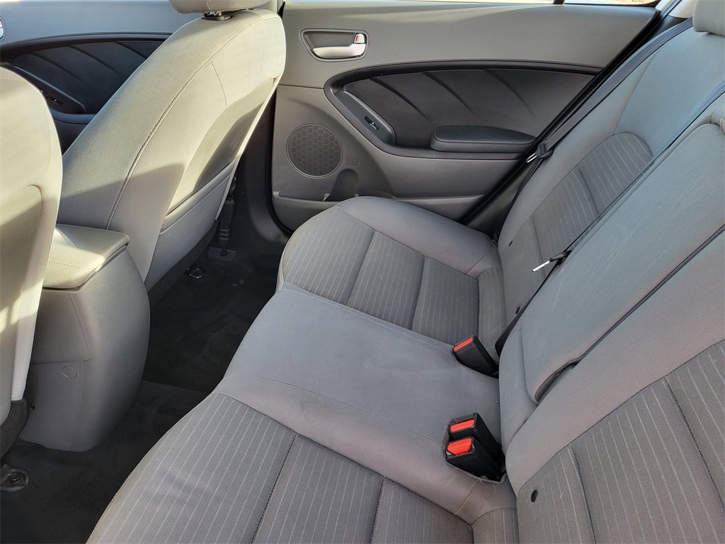 Used 2017 Kia Forte LX w/ LX Popular Package image 12