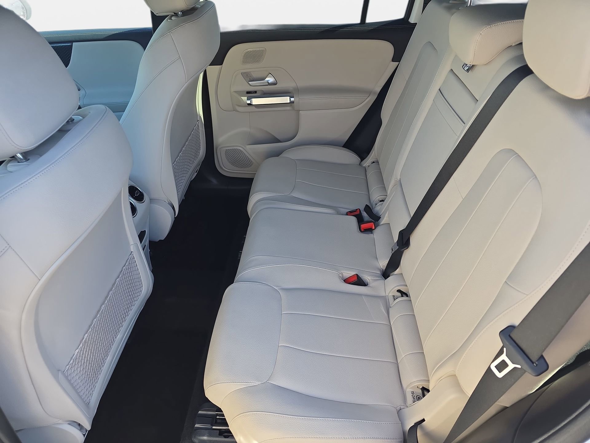 Certified 2025 Mercedes-Benz GLB 250 image 14