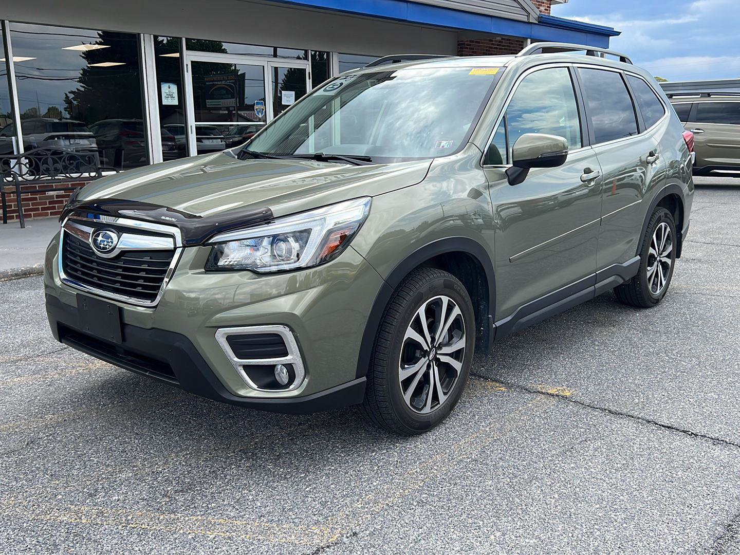 Used 2020 Subaru Forester Limited AWD/4WD image 1