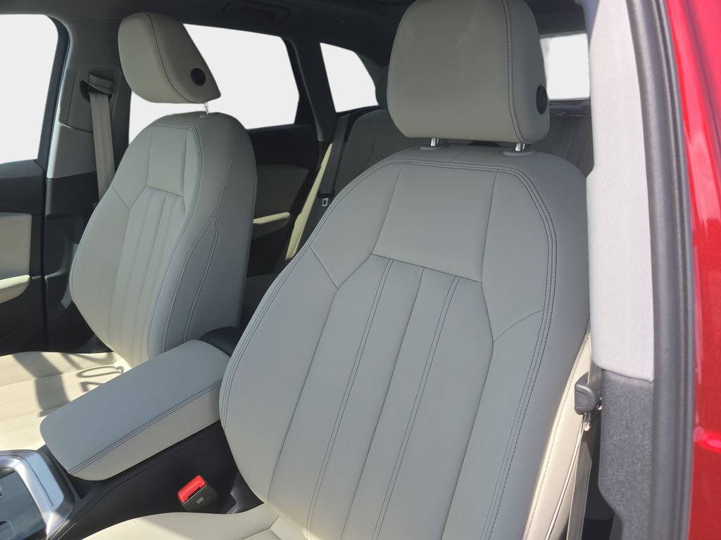 Certified 2025 Audi Q5 Premium w/ Convenience Package AWD/4WD image 20