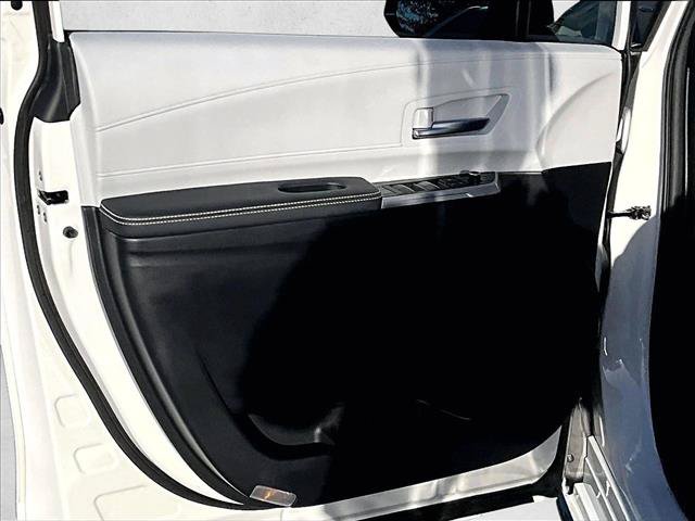 Used 2026 Toyota Sienna XSE FWD image 17