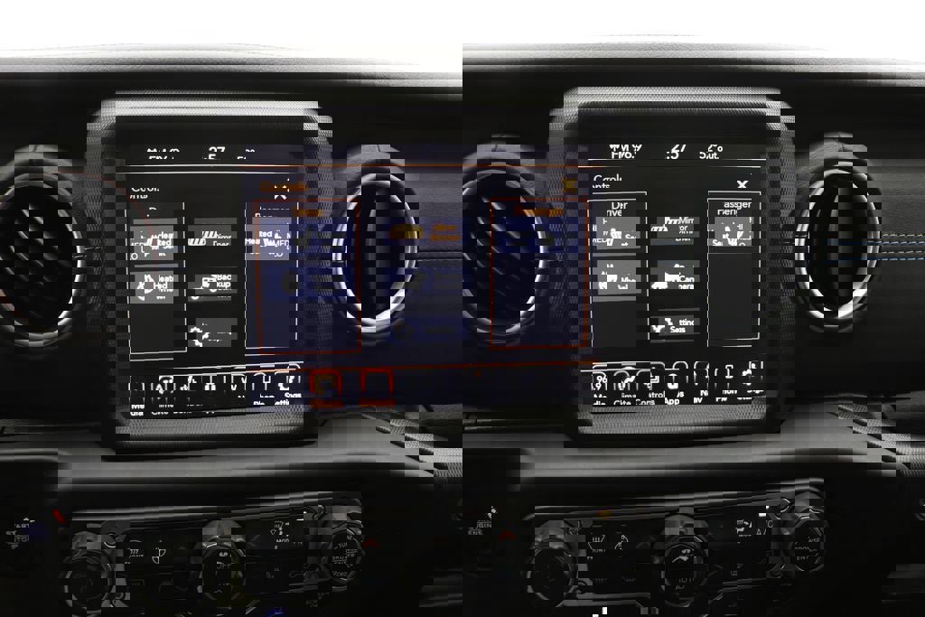 Used 2023 Jeep Wrangler Unlimited Rubicon 4xe w/ Cold Weather Group AWD/4WD image 23