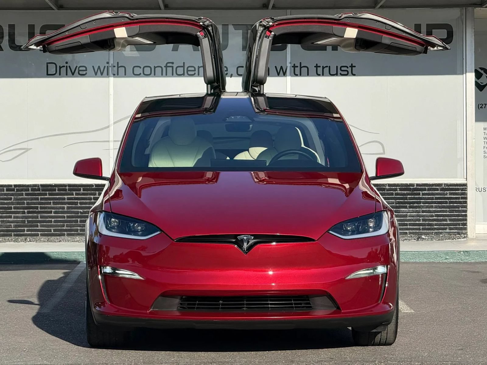 Used 2023 Tesla Model X Plaid AWD/4WD image 2