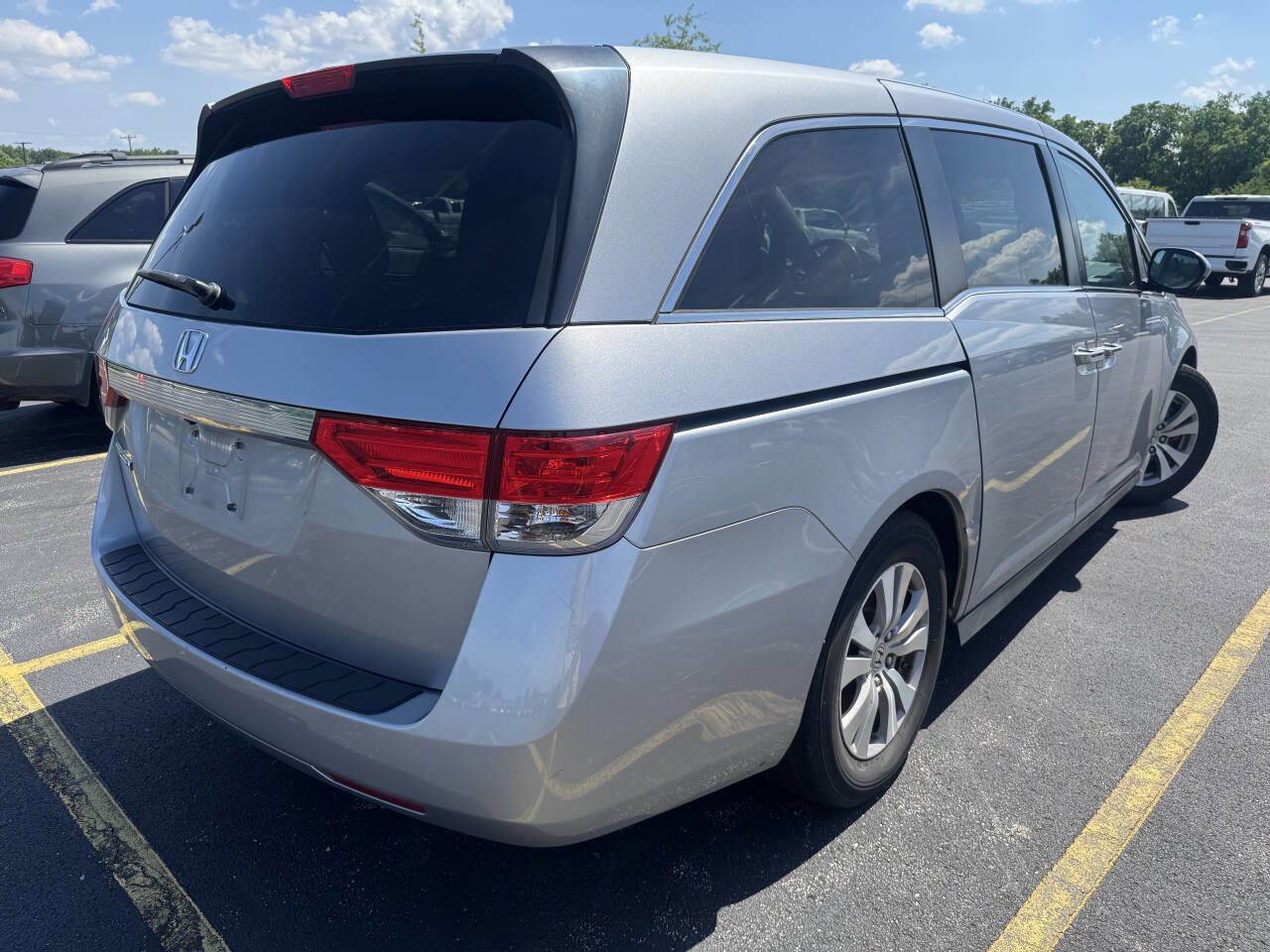 Used 2016 Honda Odyssey EX-L image 3