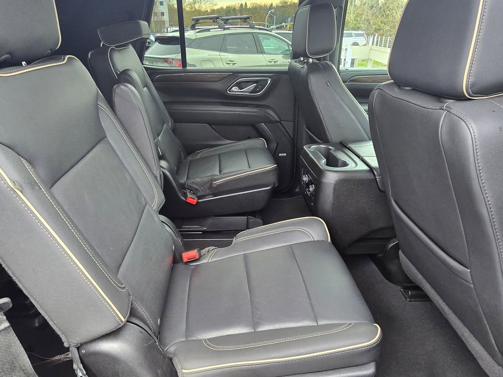Used 2024 Chevrolet Tahoe Premier AWD/4WD image 12