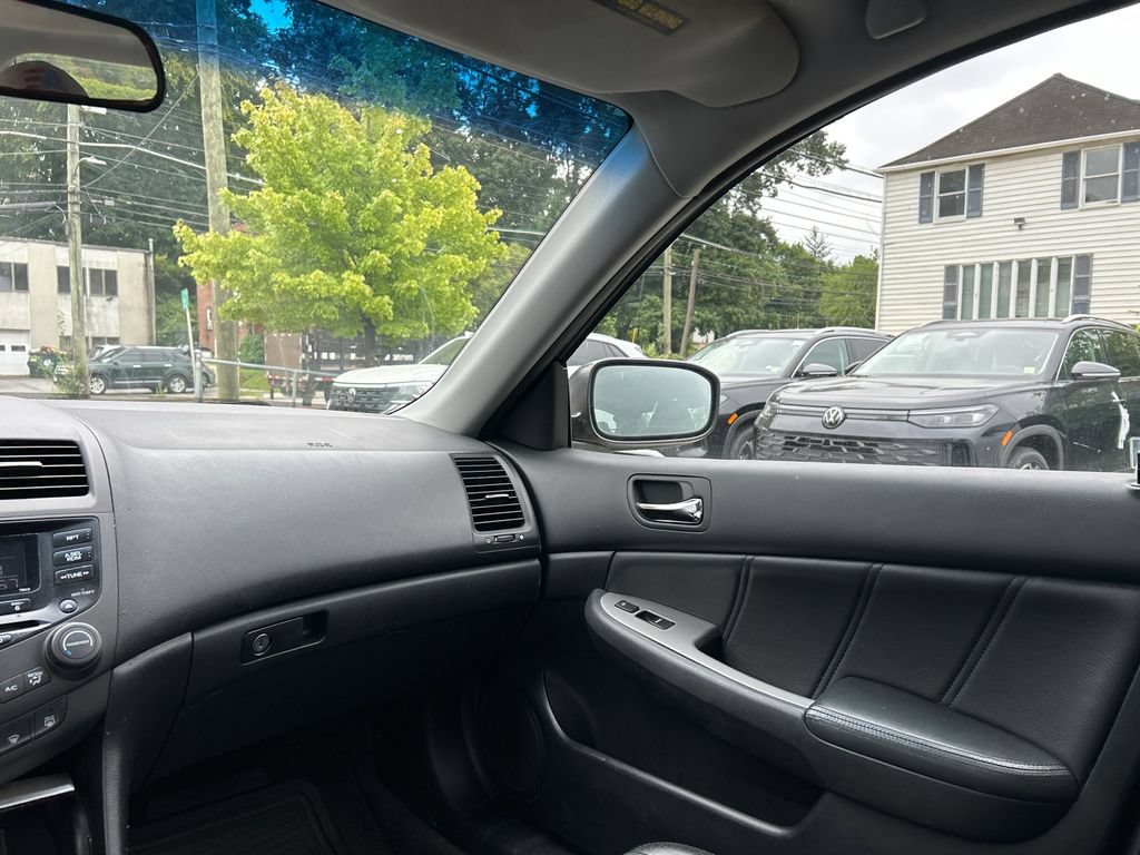 Used 2003 Honda Accord EX image 22