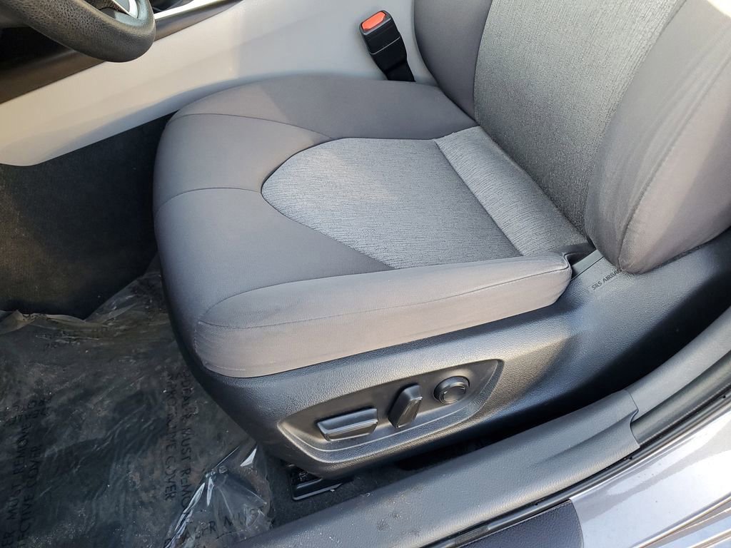 Used 2023 Toyota Camry LE image 12
