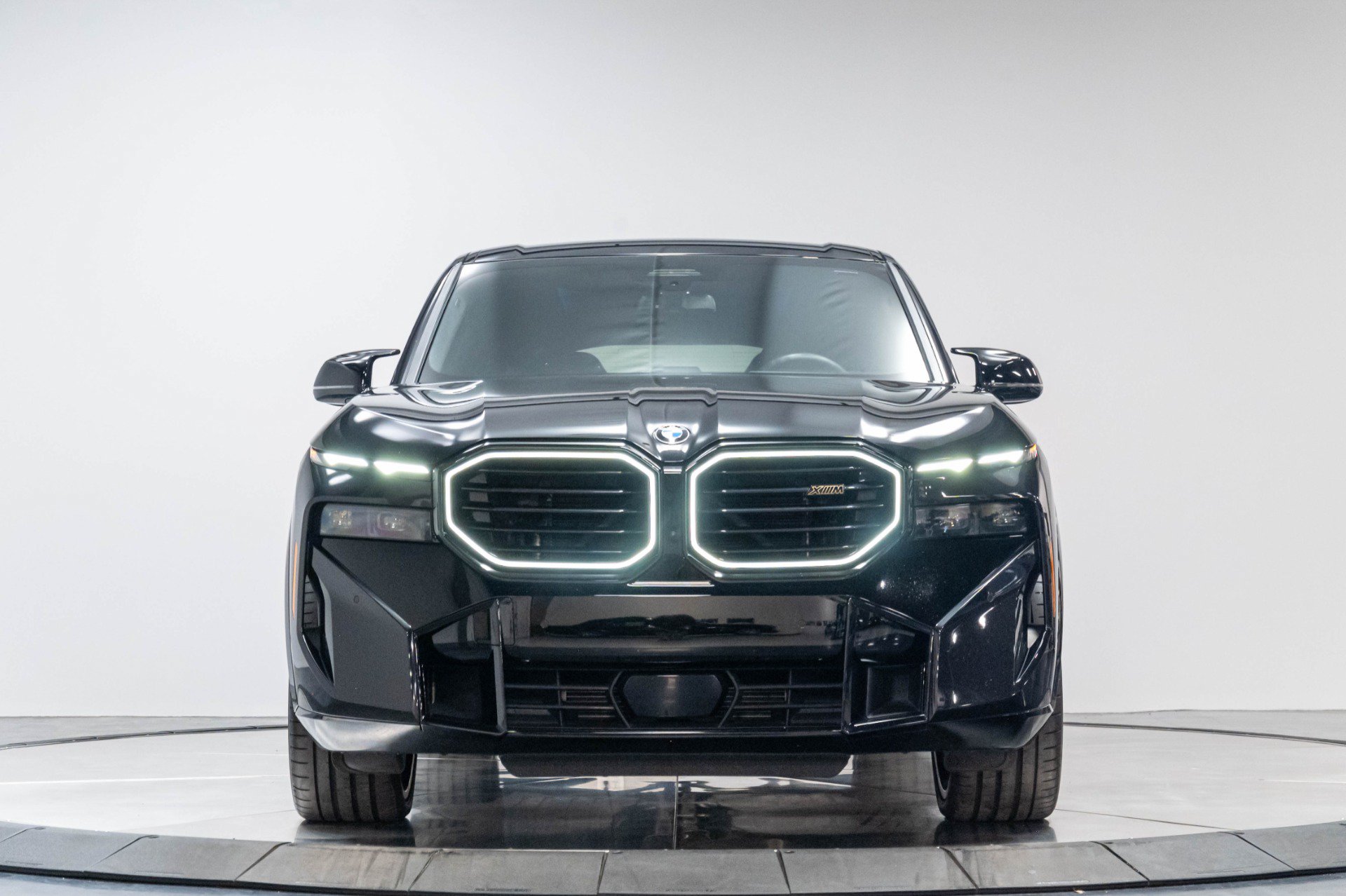 Used 2023 BMW XM w/ M Driver's Package AWD/4WD image 40