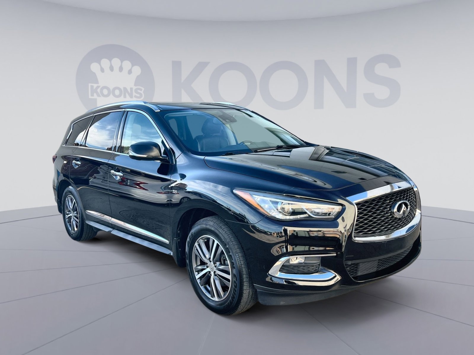 Used 2019 INFINITI QX60 Luxe w/ Essential Package image 10