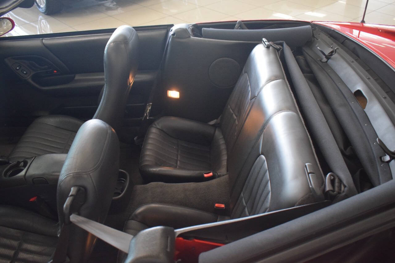 Used 2002 Chevrolet Camaro Z28 RWD image 63