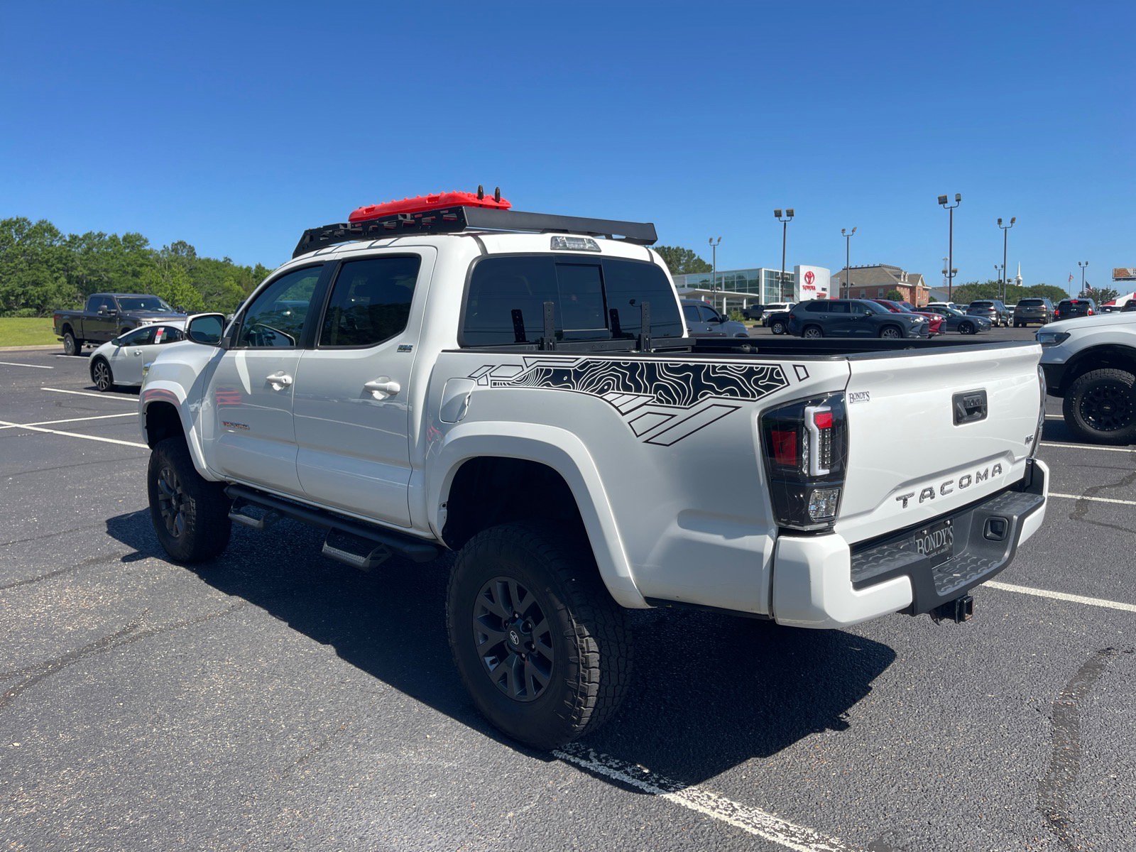 Used 2023 Toyota Tacoma SR5 w/ Technology Package RWD image 14