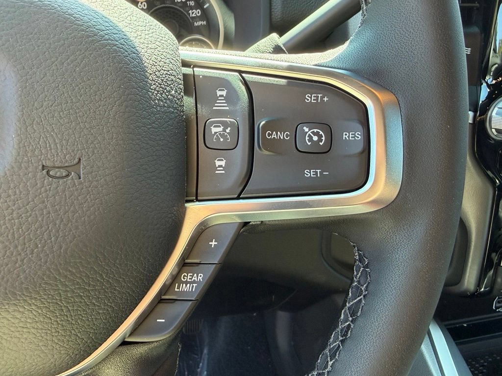 New 2026 RAM 2500 Big Horn AWD/4WD image 17