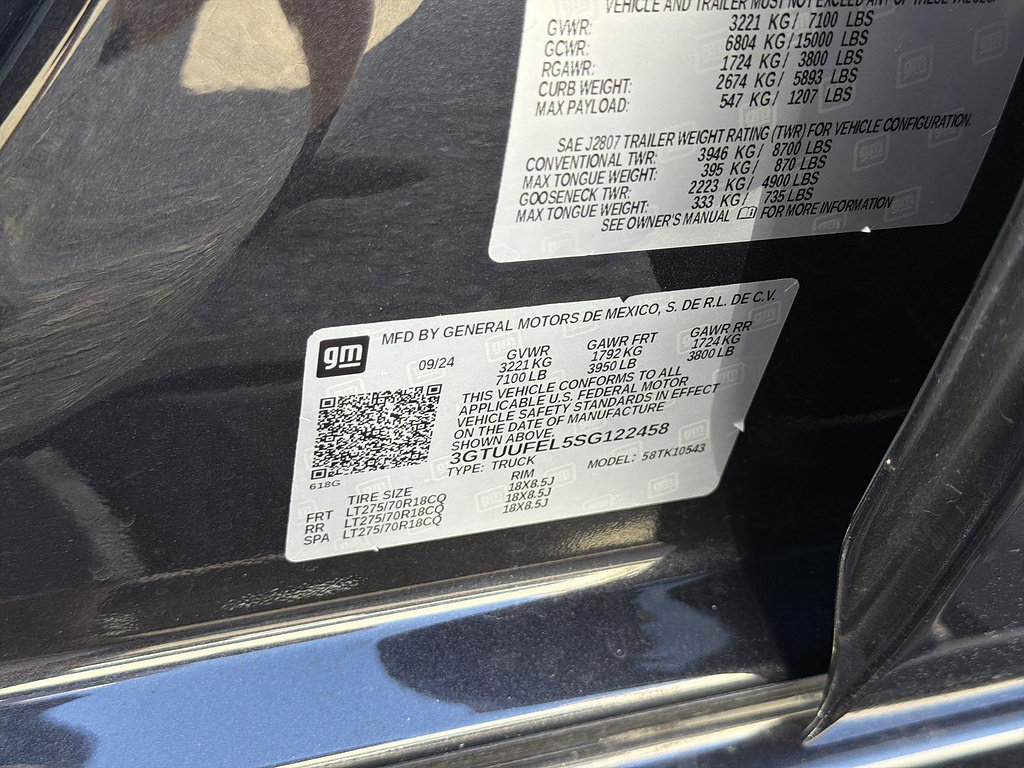 Used 2025 GMC Sierra 1500 AT4X AWD/4WD image 35