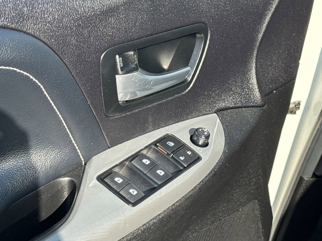 Used 2017 Toyota Sienna SE Premium image 29