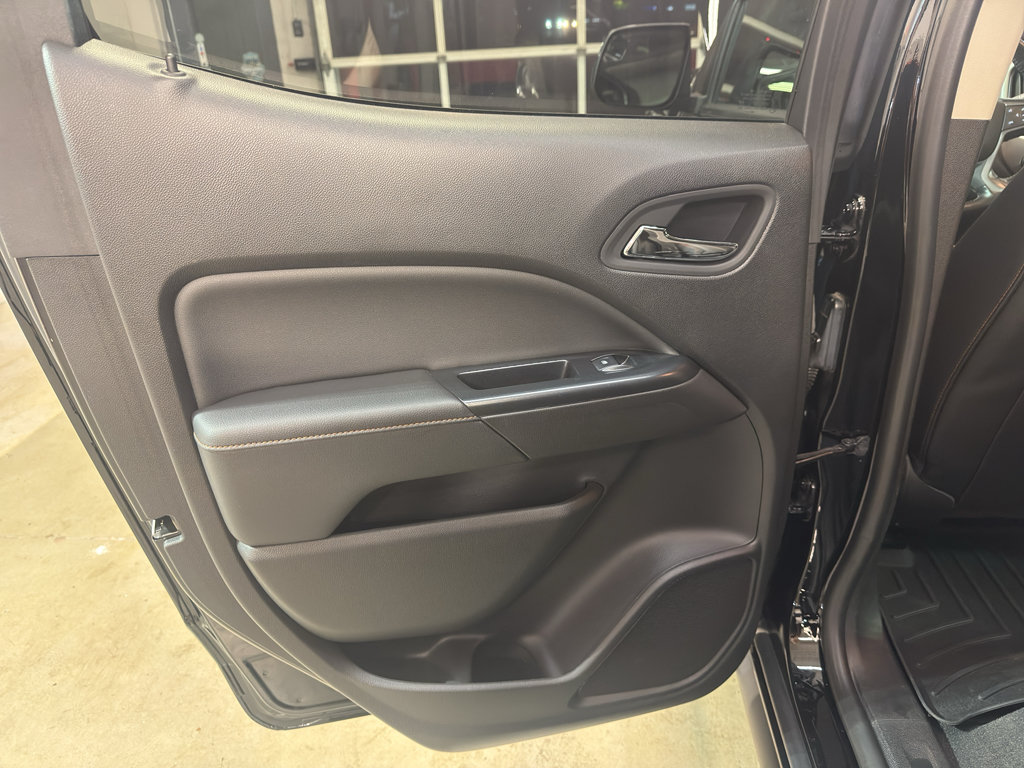 Used 2021 GMC Canyon AT4 AWD/4WD image 30