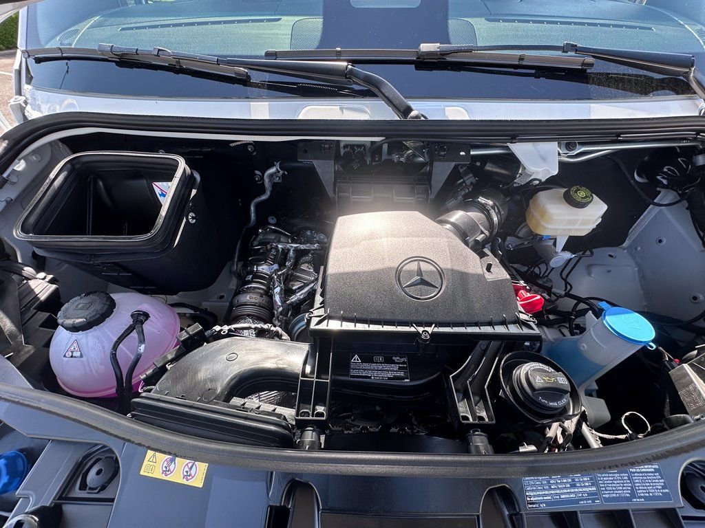 New 2025 Mercedes-Benz Sprinter 4500 image 15