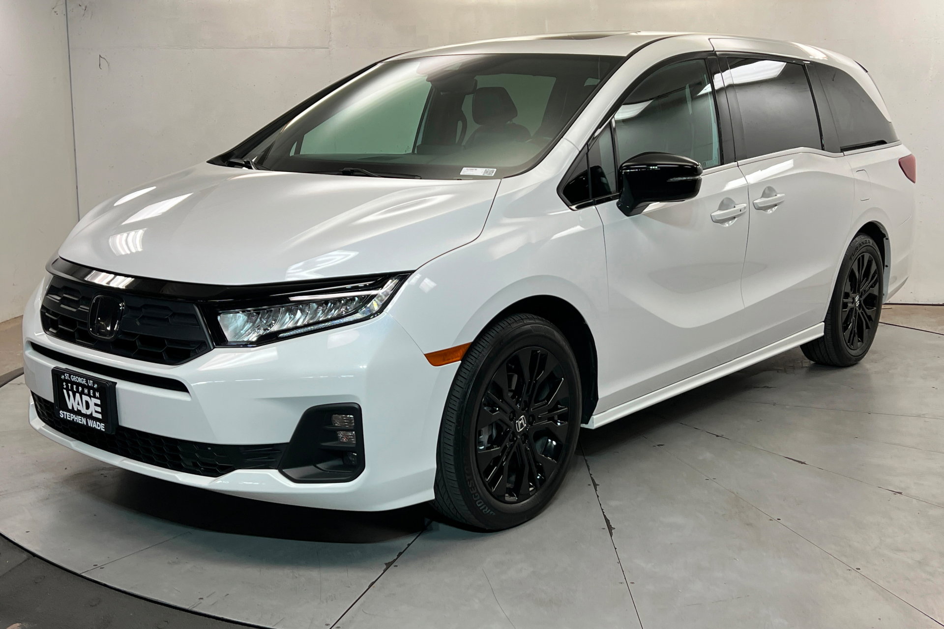 Used 2025 Honda Odyssey Sport-L image 1