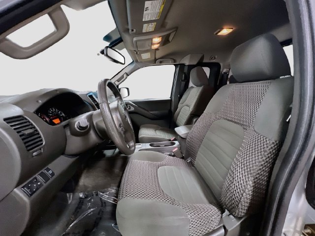 Used 2014 Nissan Frontier SV w/ SV Value Truck Package RWD image 20
