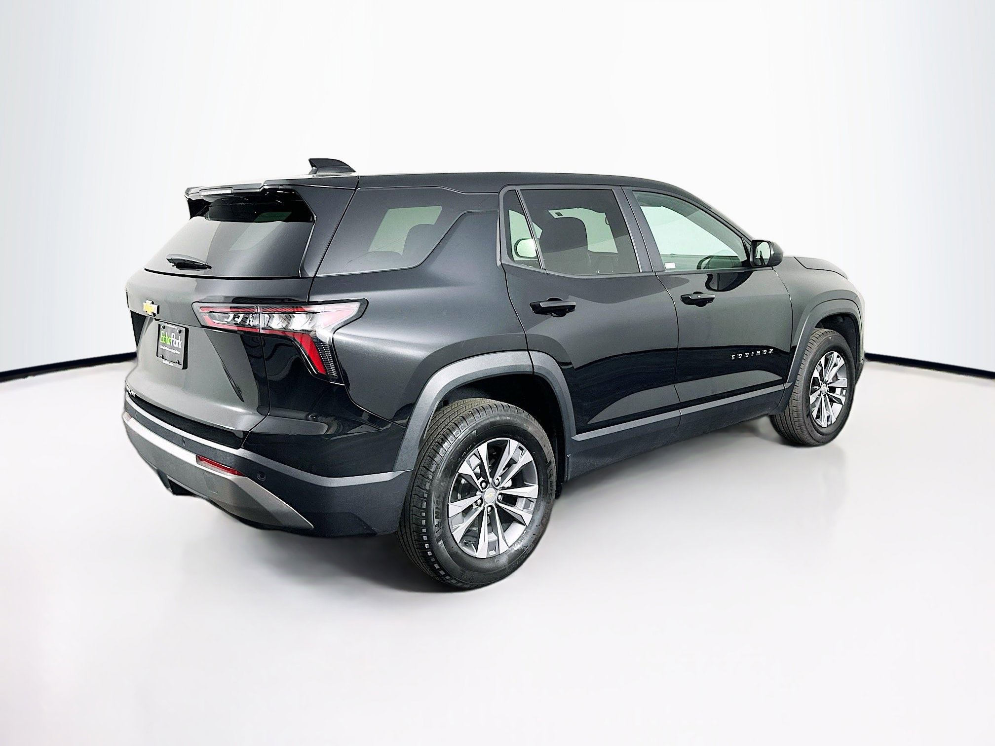 Used 2025 Chevrolet Equinox LT AWD/4WD image 9