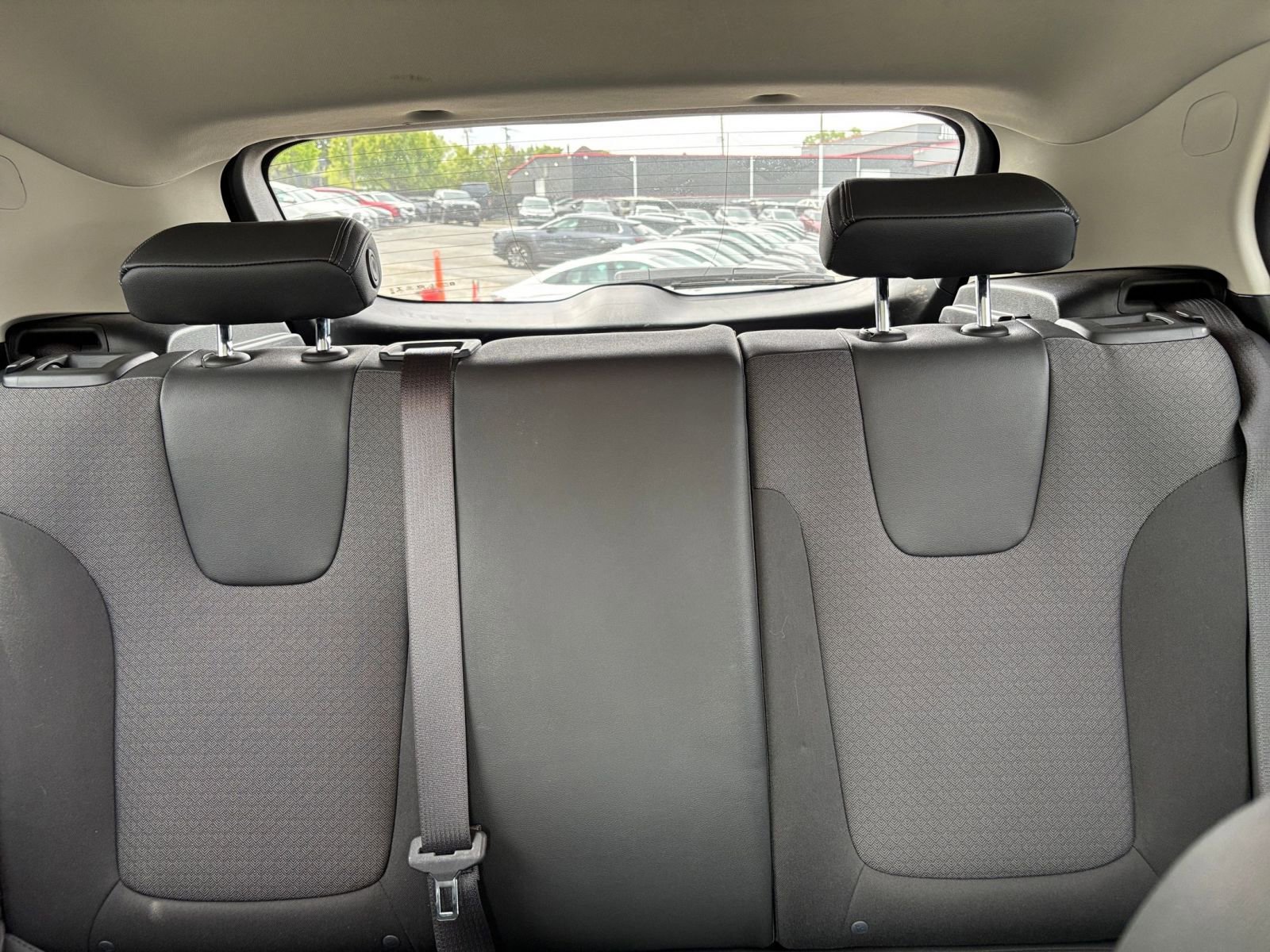 Used 2025 Buick Encore GX Preferred FWD image 33