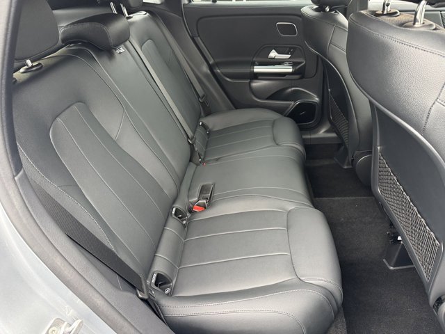 Used 2026 Mercedes-Benz GLA 250 image 8