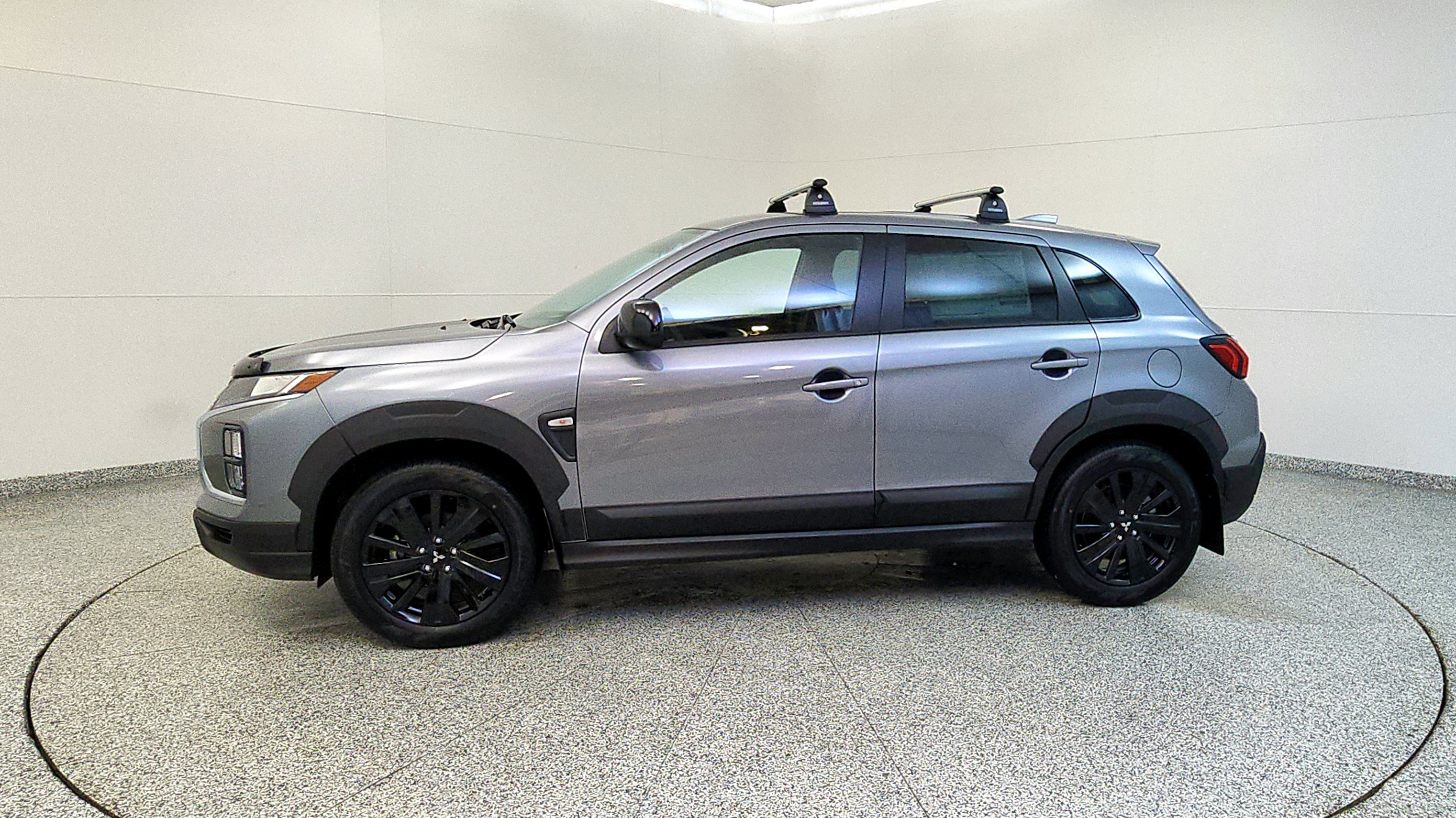 Used 2025 Mitsubishi Outlander Sport AWD image 4
