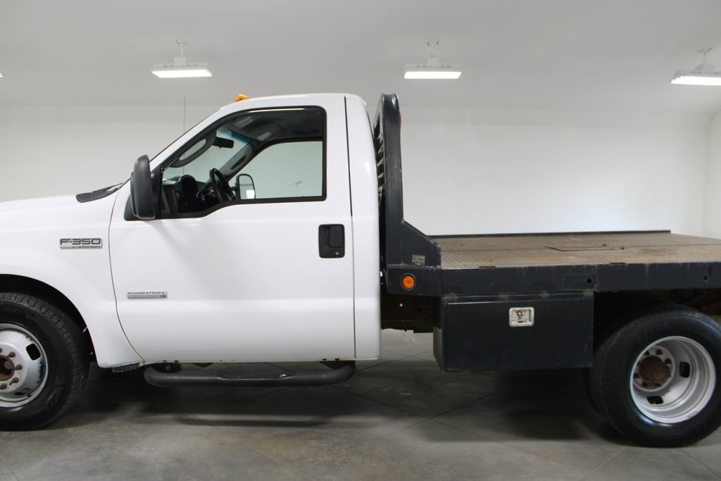 Used 2006 Ford F350 2WD Regular Cab DRW Super Duty image 6