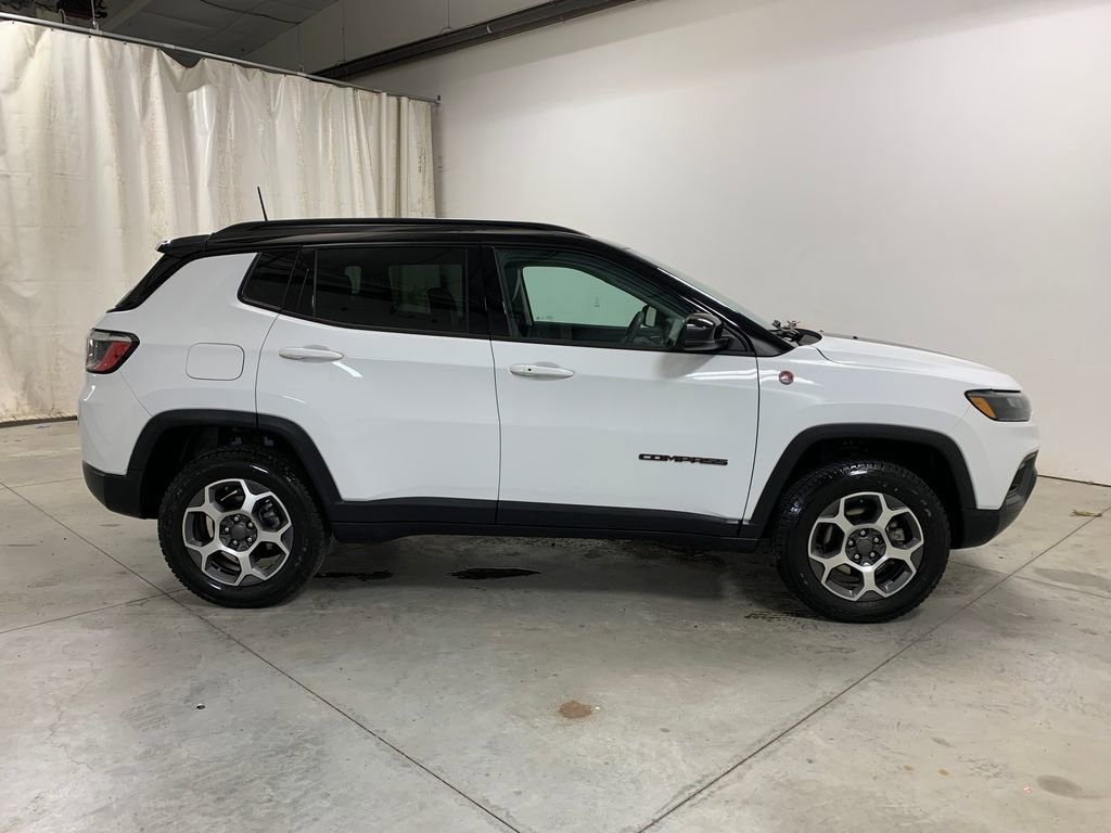 Used 2022 Jeep Compass Trailhawk image 26