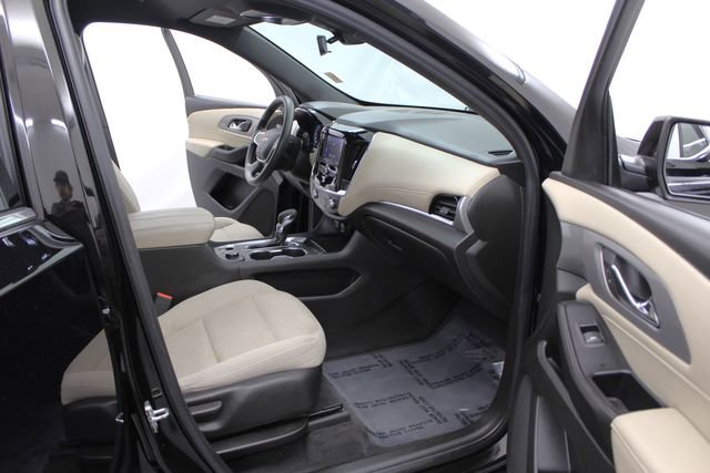 Used 2022 Chevrolet Traverse LS FWD image 20