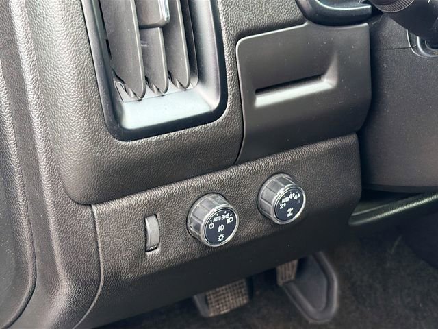 Used 2017 Chevrolet Colorado LT w/ LT Convenience Package image 10