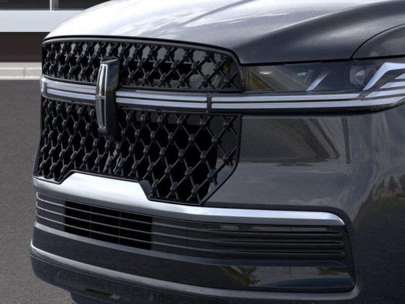 New 2026 Lincoln Navigator Reserve w/ Jet Appearance Package image 17