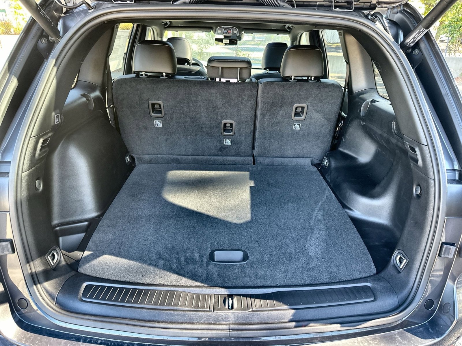 New 2025 Jeep Grand Cherokee Limited w/ Luxury Tech Group II image 25