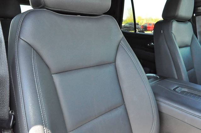 Used 2024 Chevrolet Tahoe Z71 w/ Luxury Package AWD/4WD image 23